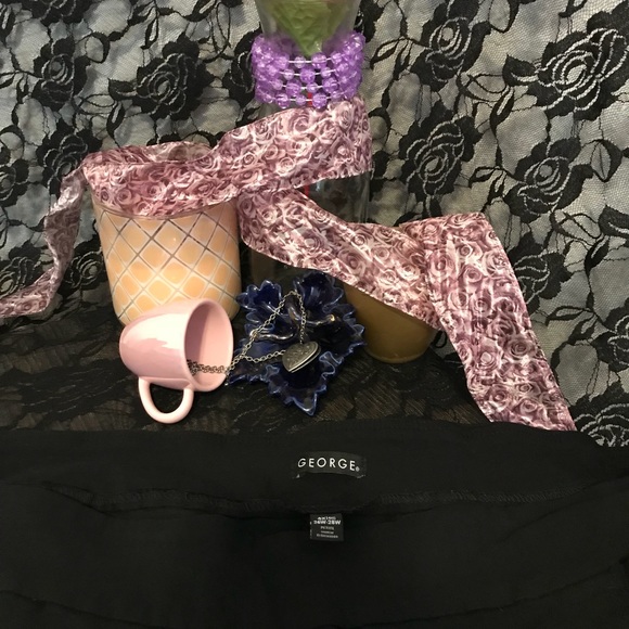 SOLD 4X (26-28)Petite pull up black slacks - Picture 2 of 6